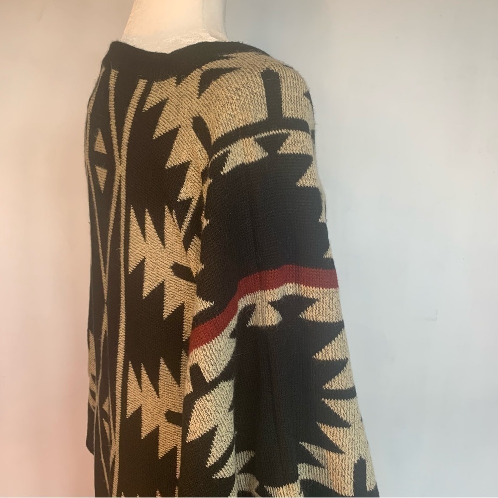 Harlow Poncho Boho Wrap Long Shrug Fringe Armhole Aztec Print Brick Taupe BLK OS - Picture 8 of 15